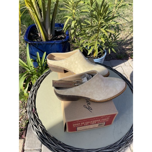 NEW With Box! American Rag Mule Slide. Segovia, Milk, Woman's Size 9 . - Picture 6 of 9